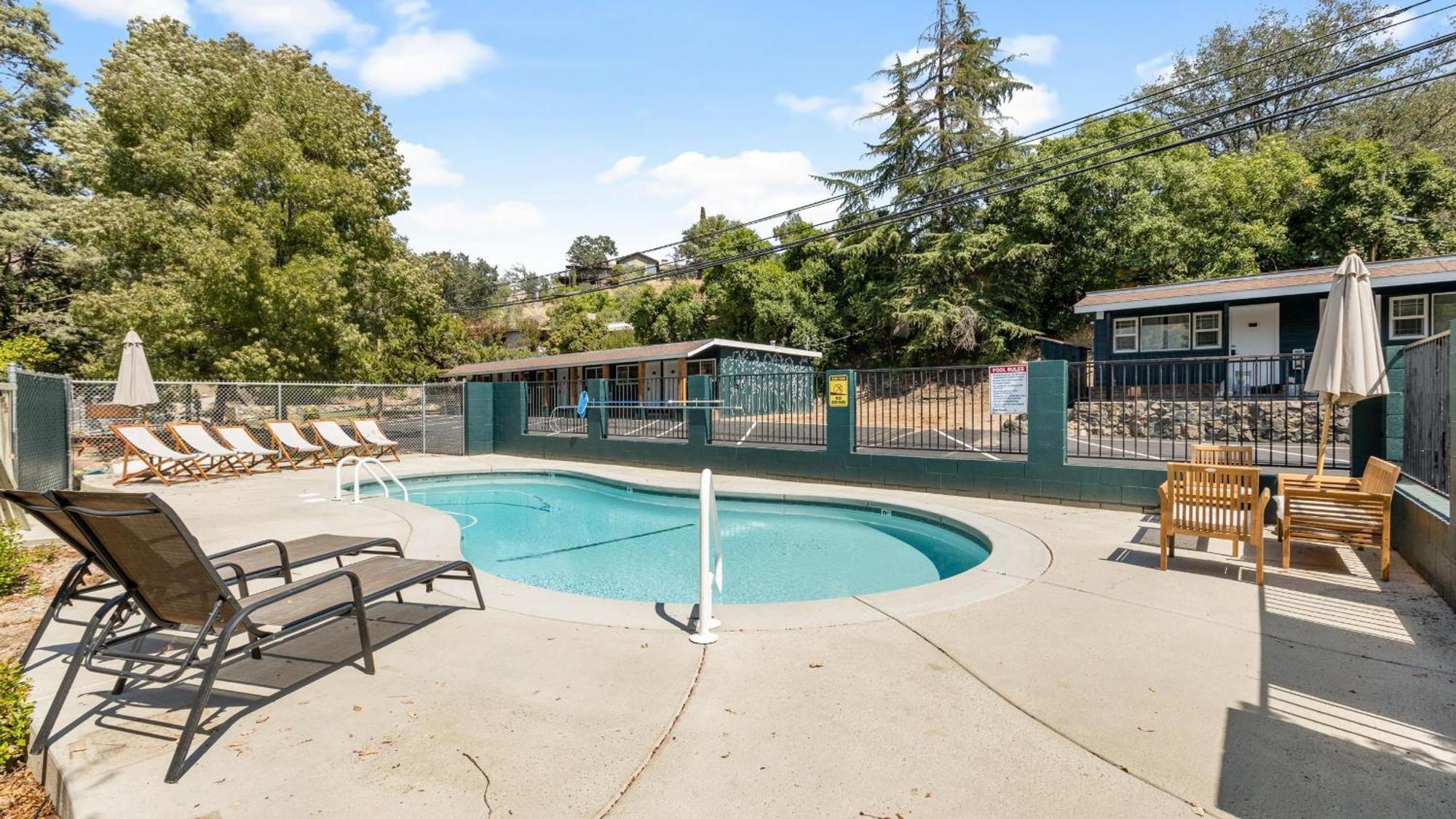 The Rae | Sequoia Motel Rm 5 Three Rivers Exteriör bild